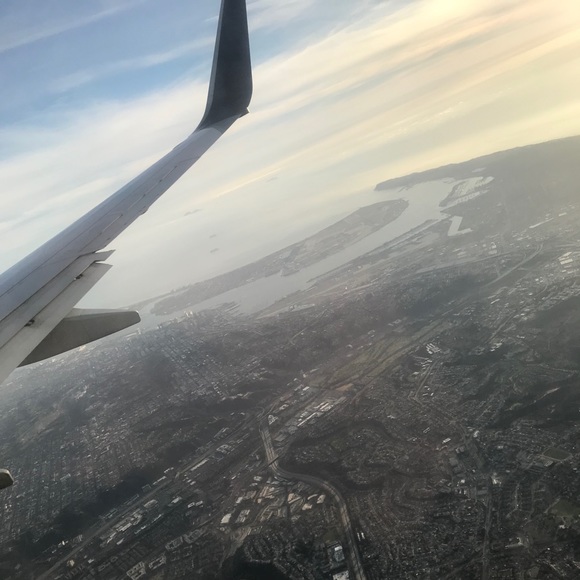 Meet your Posher, Ariana - Picture 1 of 1